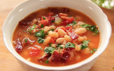 Slow Cooker Bean and Bacon Soup
